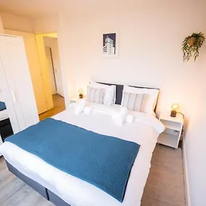 https://magnificent-two-bedroom-apartment.eindhoven-hotels.net