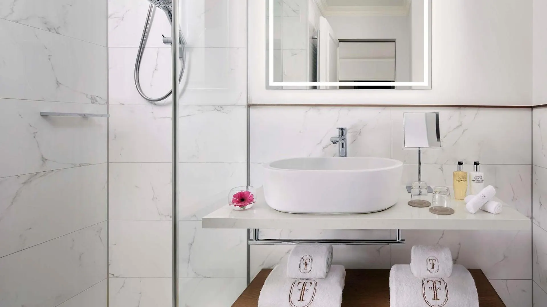 NH Collection Amsterdam Doelen Hotel 5*,